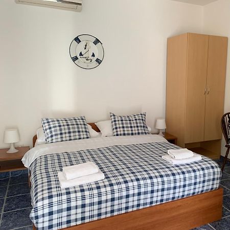 Apartmani Antonela Селине Екстериор снимка